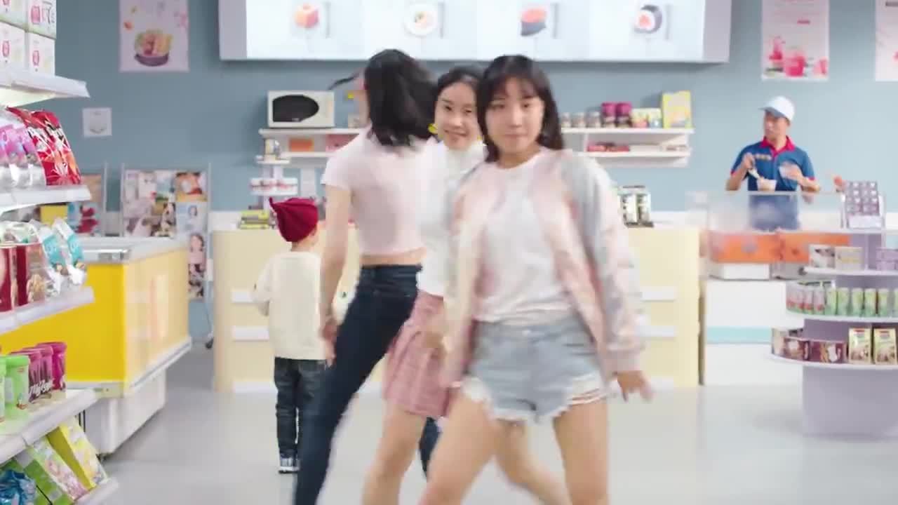 支付寶創(chuàng)意MV《we pay with alipay》